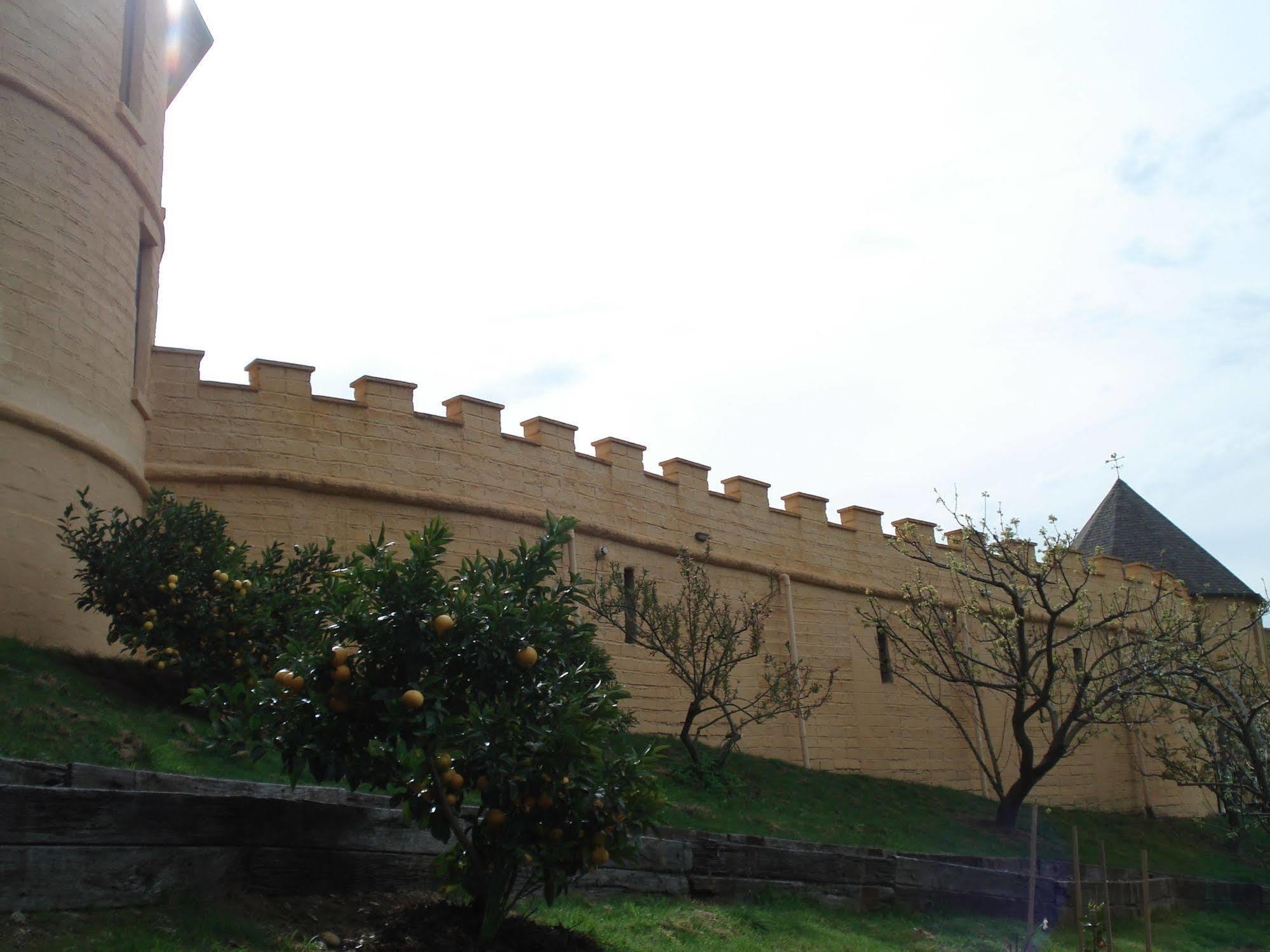 The Mudcastle Villa Nelson Buitenkant foto